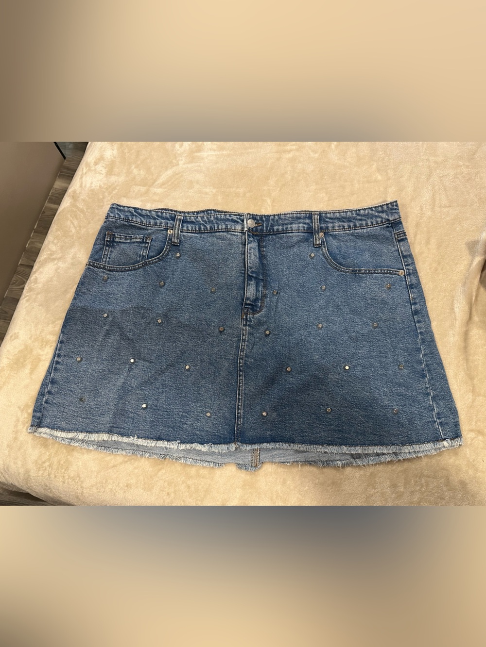 Wild fable ,Blue Denim Jeans with Contrast Stitching and studs. No stretch.